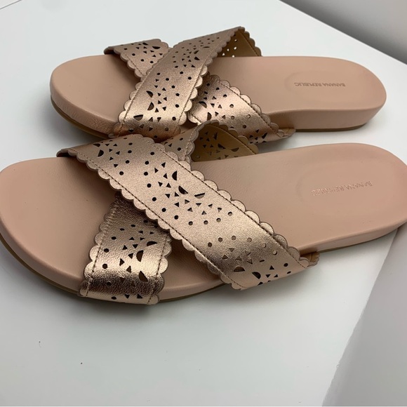 Banana Republic Size 10 Sandals Laser Cutout Leather Rose Gold Metallic - Picture 4 of 7